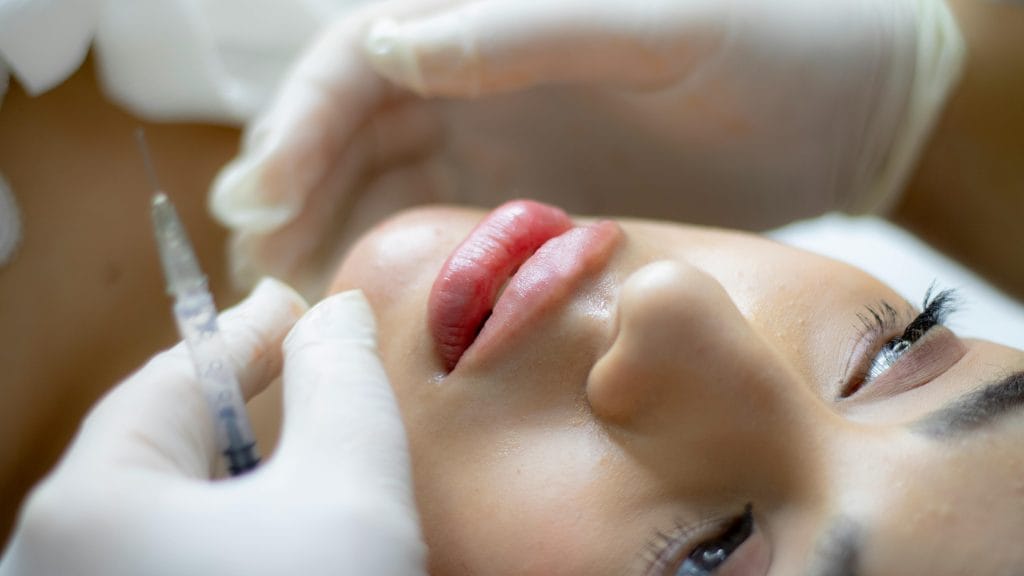 Managing Swelling After Surgery: Essential Recovery Tips for Optimal Results